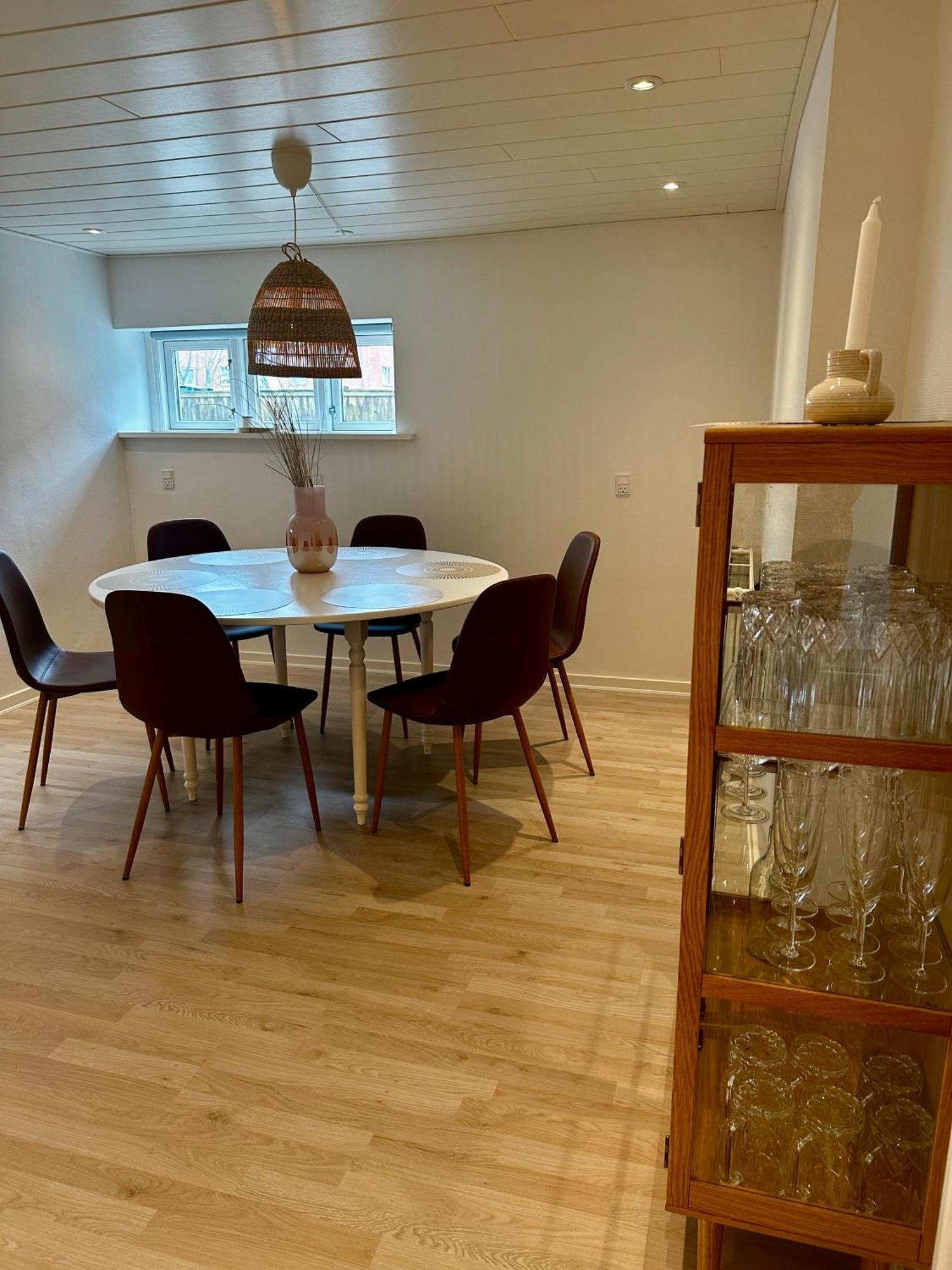 Skon Lejlighed Med Egen Terrasse Og Have Taet Pa Centrum I Skagen Exteriér fotografie