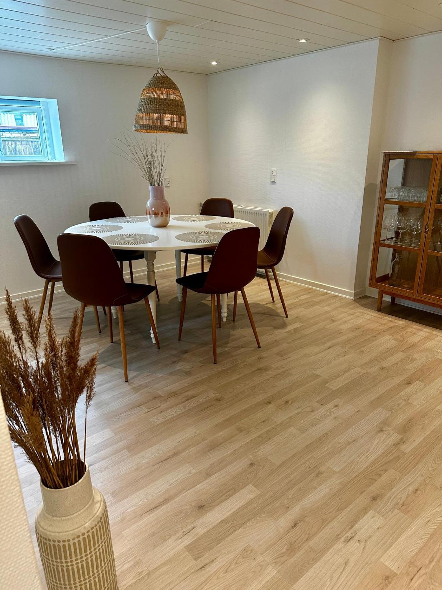 Skon Lejlighed Med Egen Terrasse Og Have Taet Pa Centrum I Skagen Exteriér fotografie